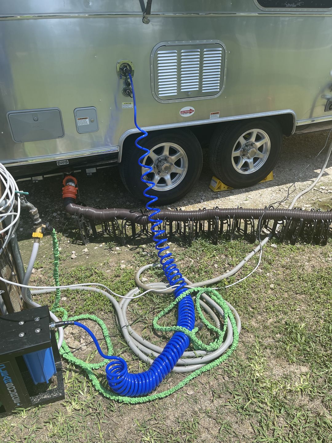 RV Water Hose with AIR GEAR Storage Bag - Image 11